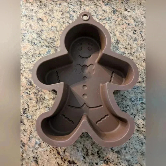 Gingerbread Man Silicone Baking Mold - Picture 1 of 3